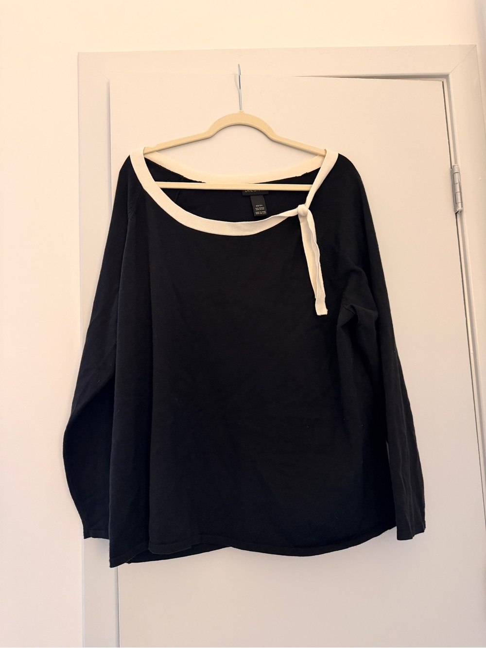 Lane Bryant Black Long Sleeve Top with Cream Scoop Neck Tie